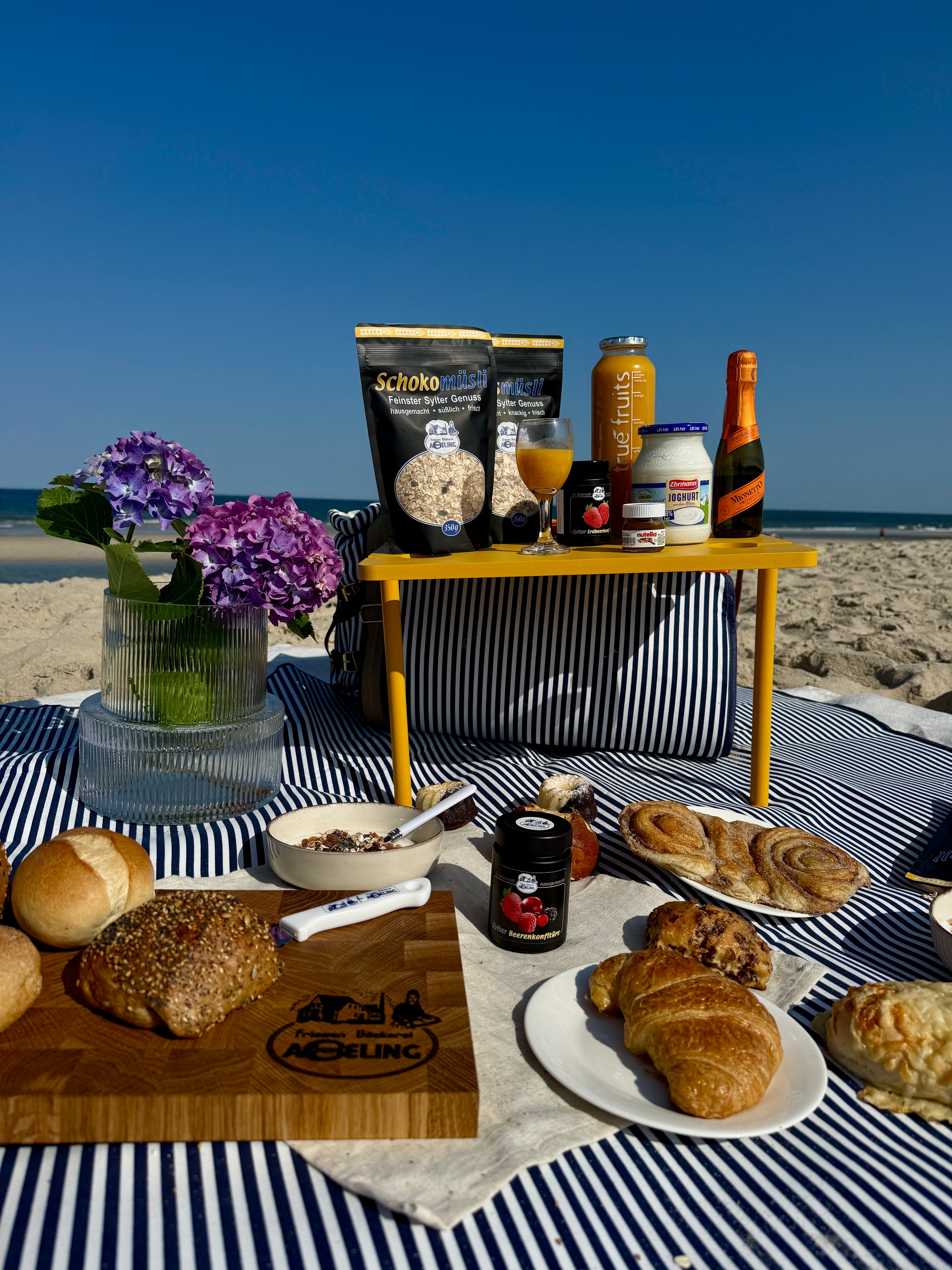 Süßes Strandfrühstück für 2 Personen Picknickkorb
